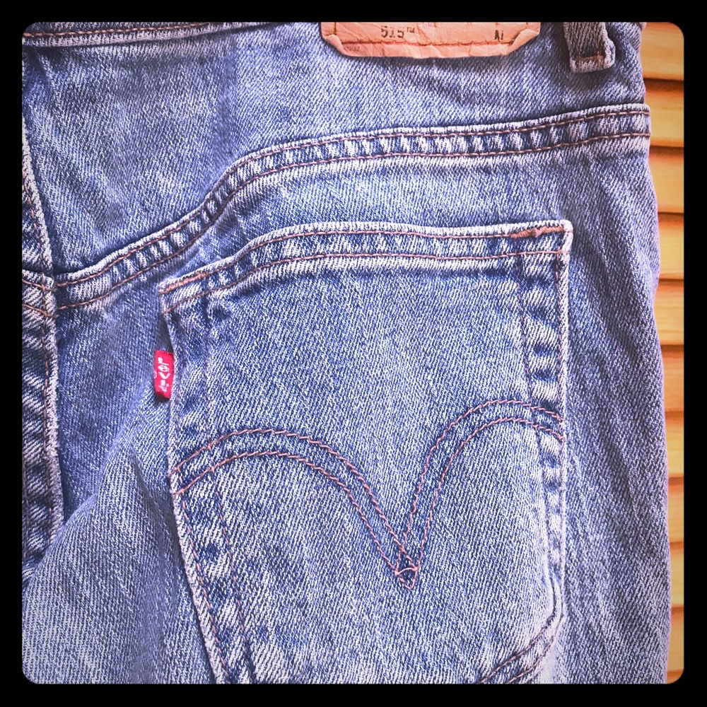 LEVI’s 515 Bootcut in good worn condition